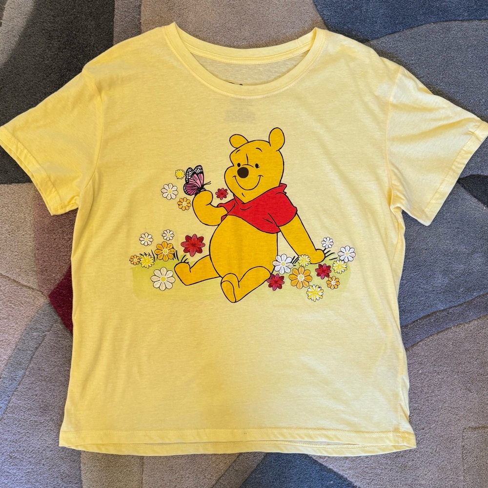 Disney Winnie the Pooh Graphic T-Shirt XXL Yellow Floral Embroidered Tee